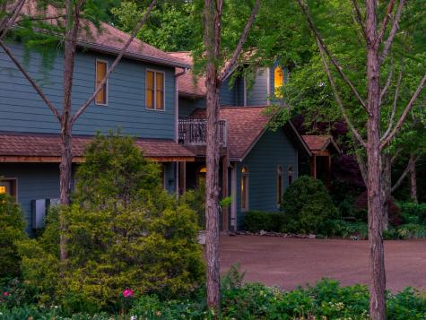 1098 Fred Gibbs Road White Bluff TN 37187