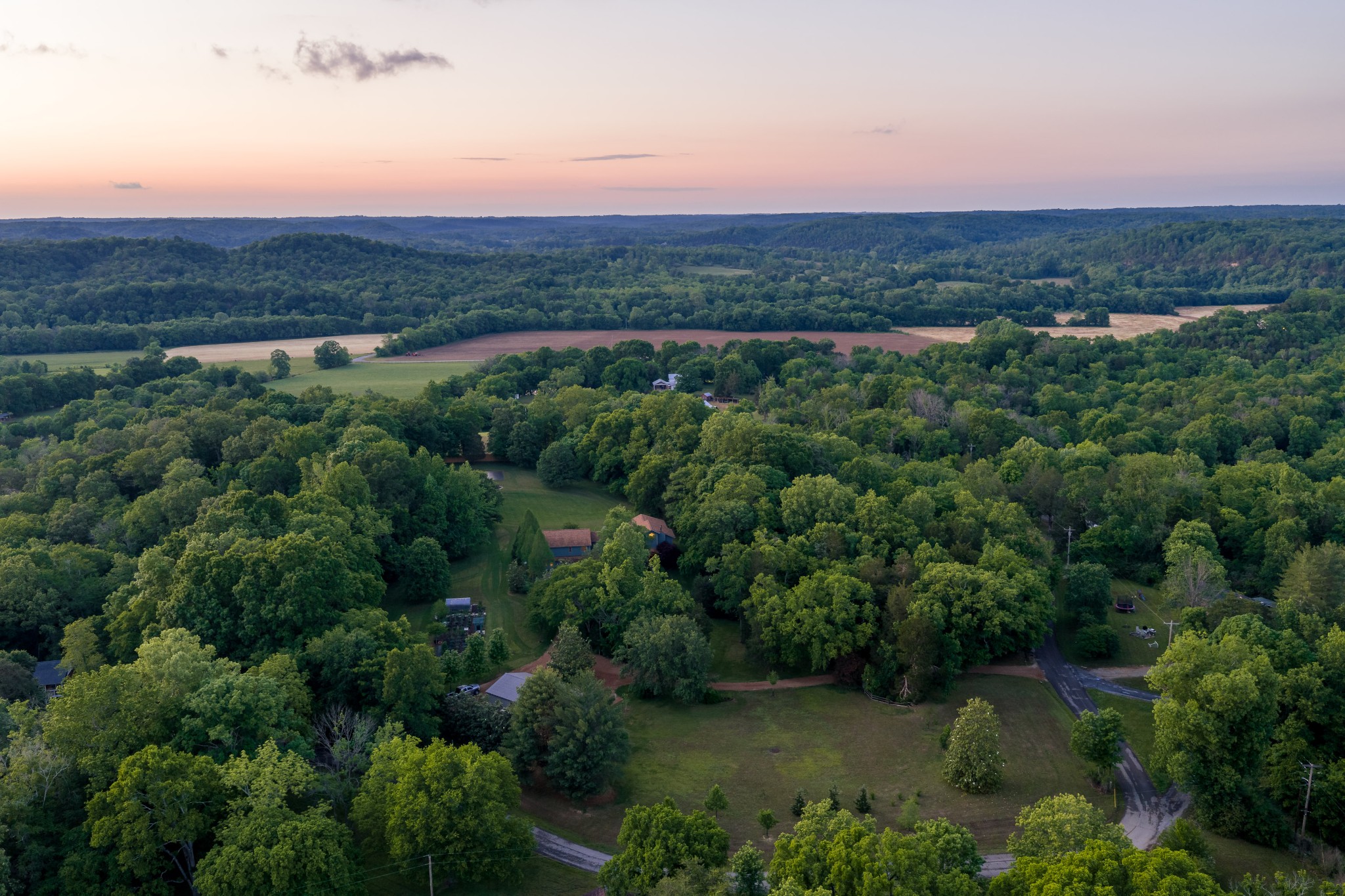 1098 Fred Gibbs Road White Bluff TN 37187
