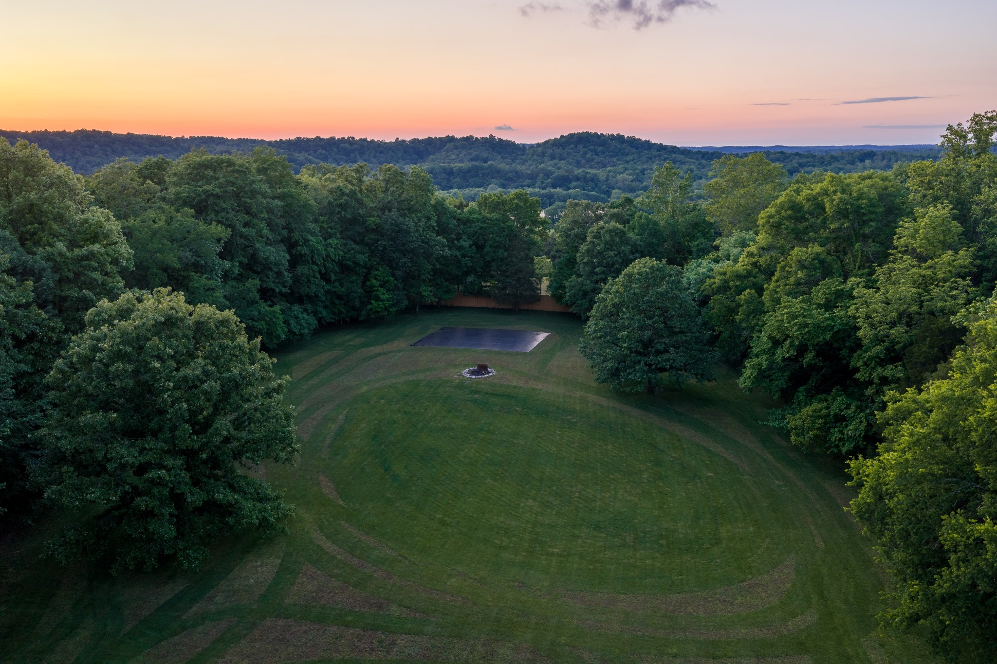 1098 Fred Gibbs Road White Bluff TN 37187