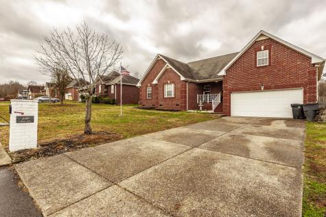446 Robins Trail Westmoreland TN 37186