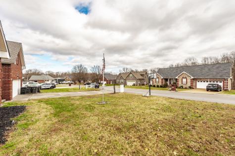 446 Robins Trail Westmoreland TN 37186
