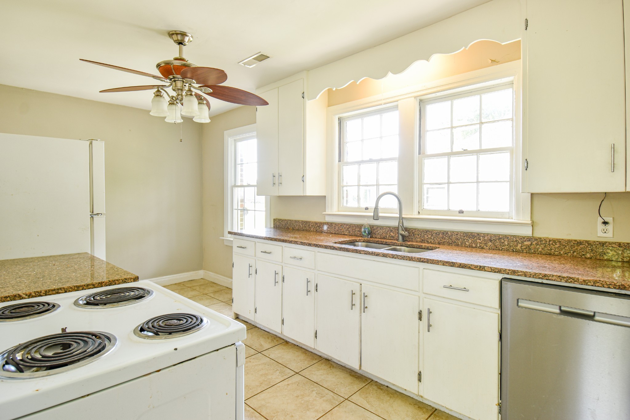 1204 Rolling Fields Drive Columbia TN 38401
