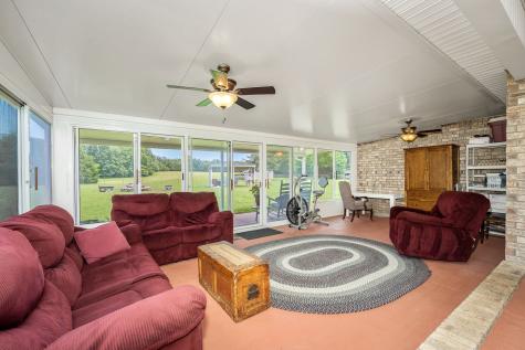 4330 River Lane Milton TN 37118