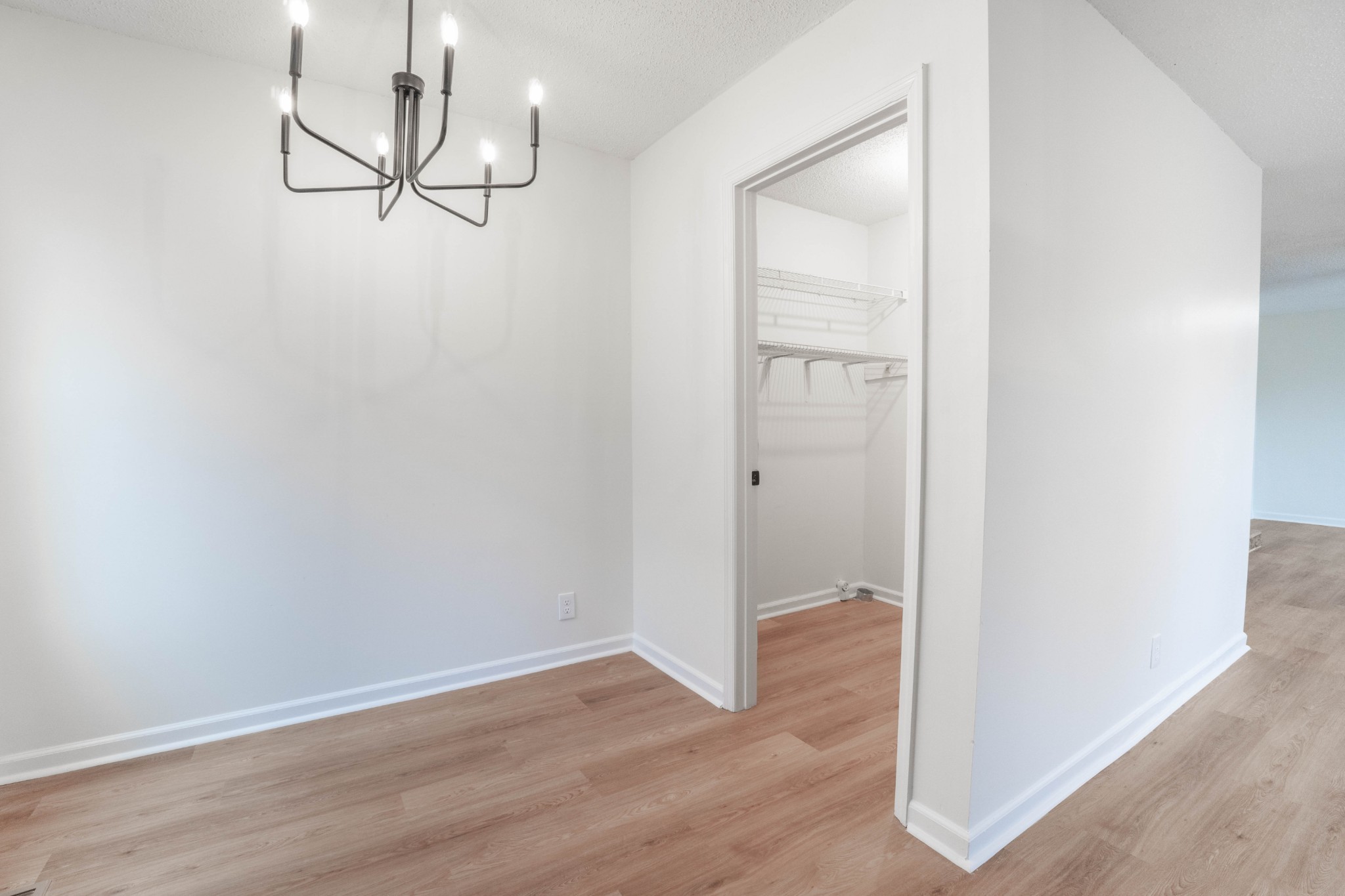 1805 Meadow Cliff Drive Nashville TN 37210