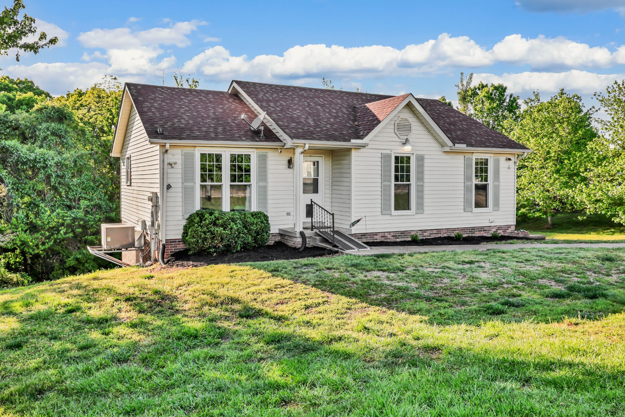 2660 Holt Lane Clarksville TN 37043