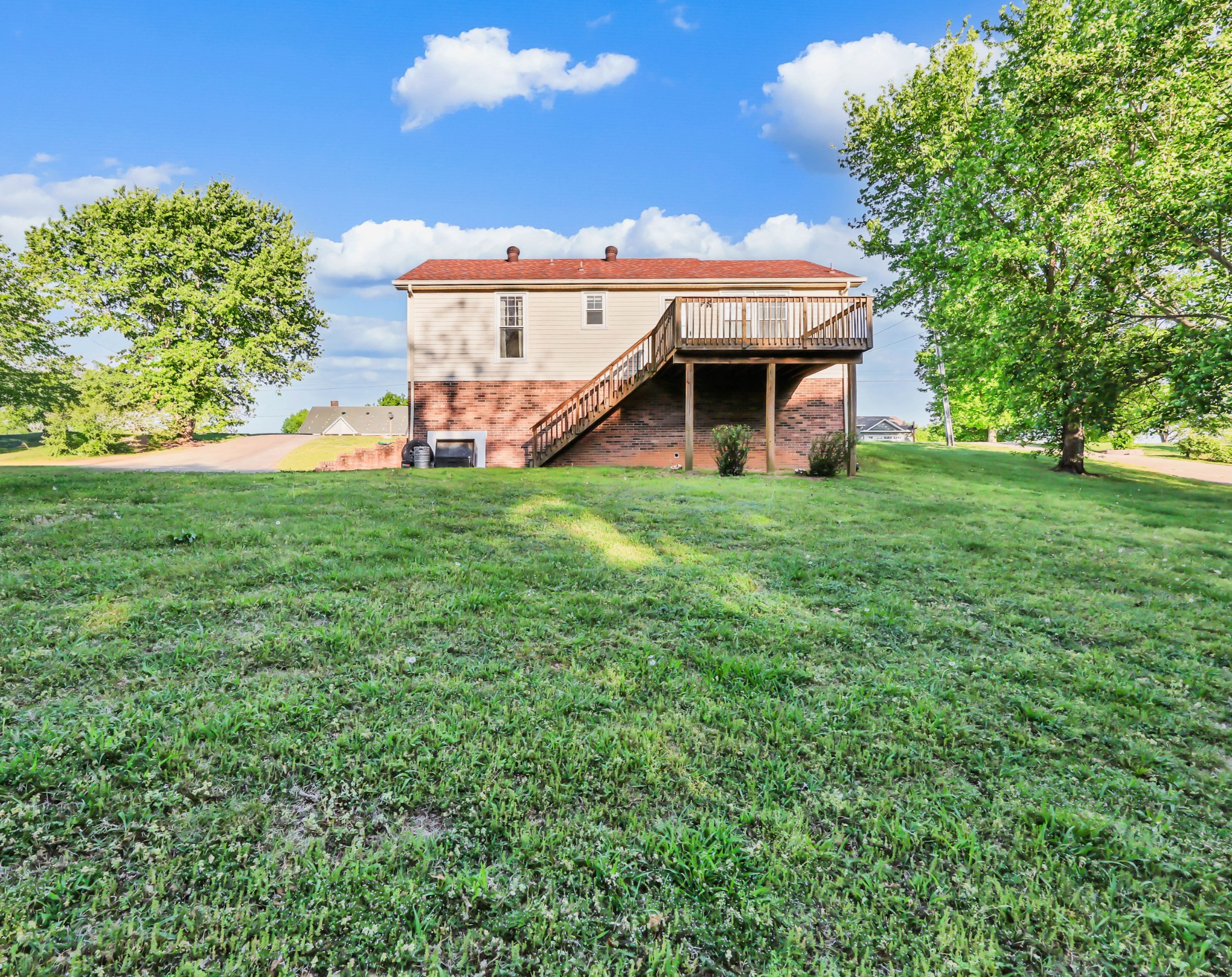 2660 Holt Lane Clarksville TN 37043