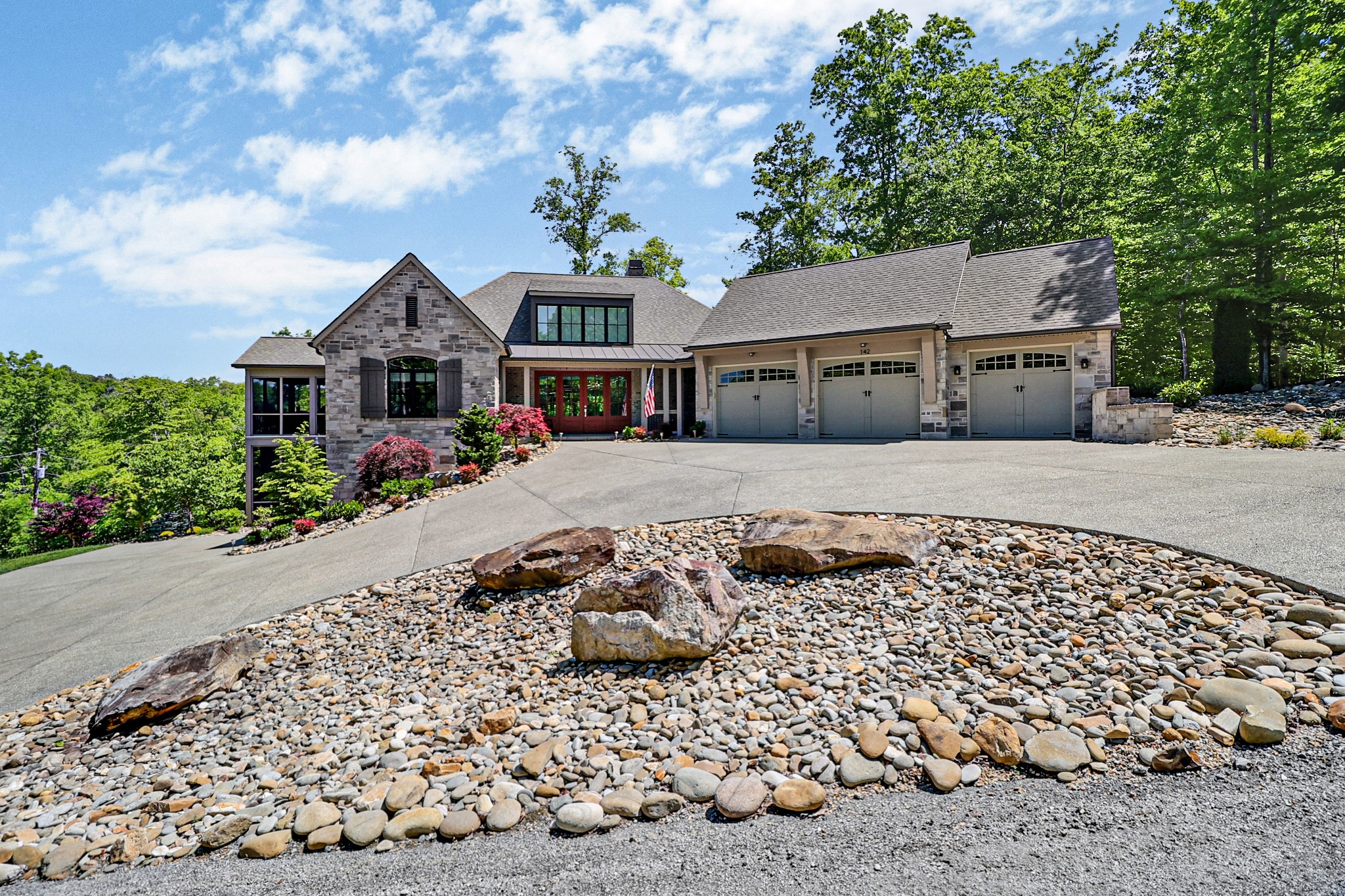 142 Pineridge Loop Crossville TN 38558