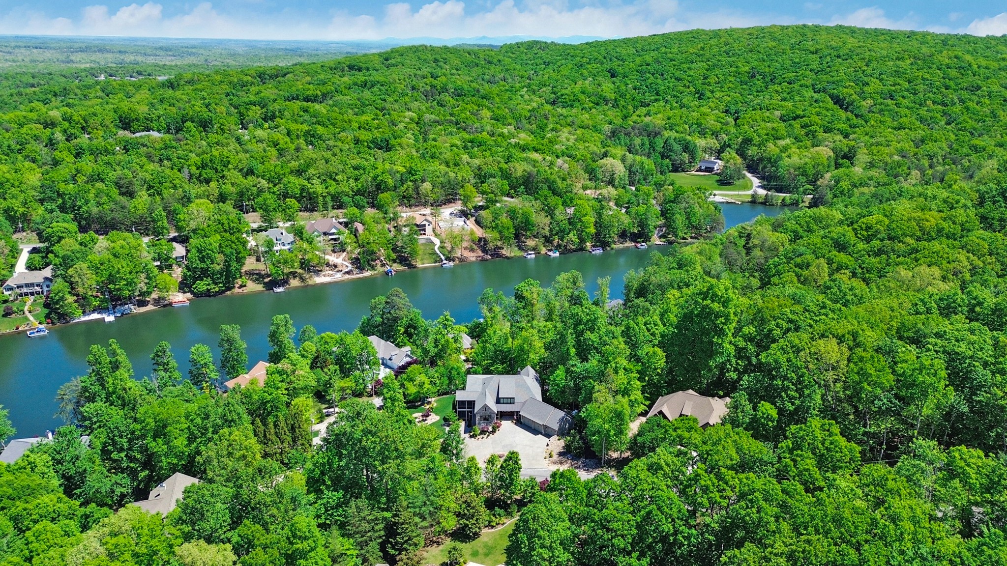 142 Pineridge Loop Crossville TN 38558
