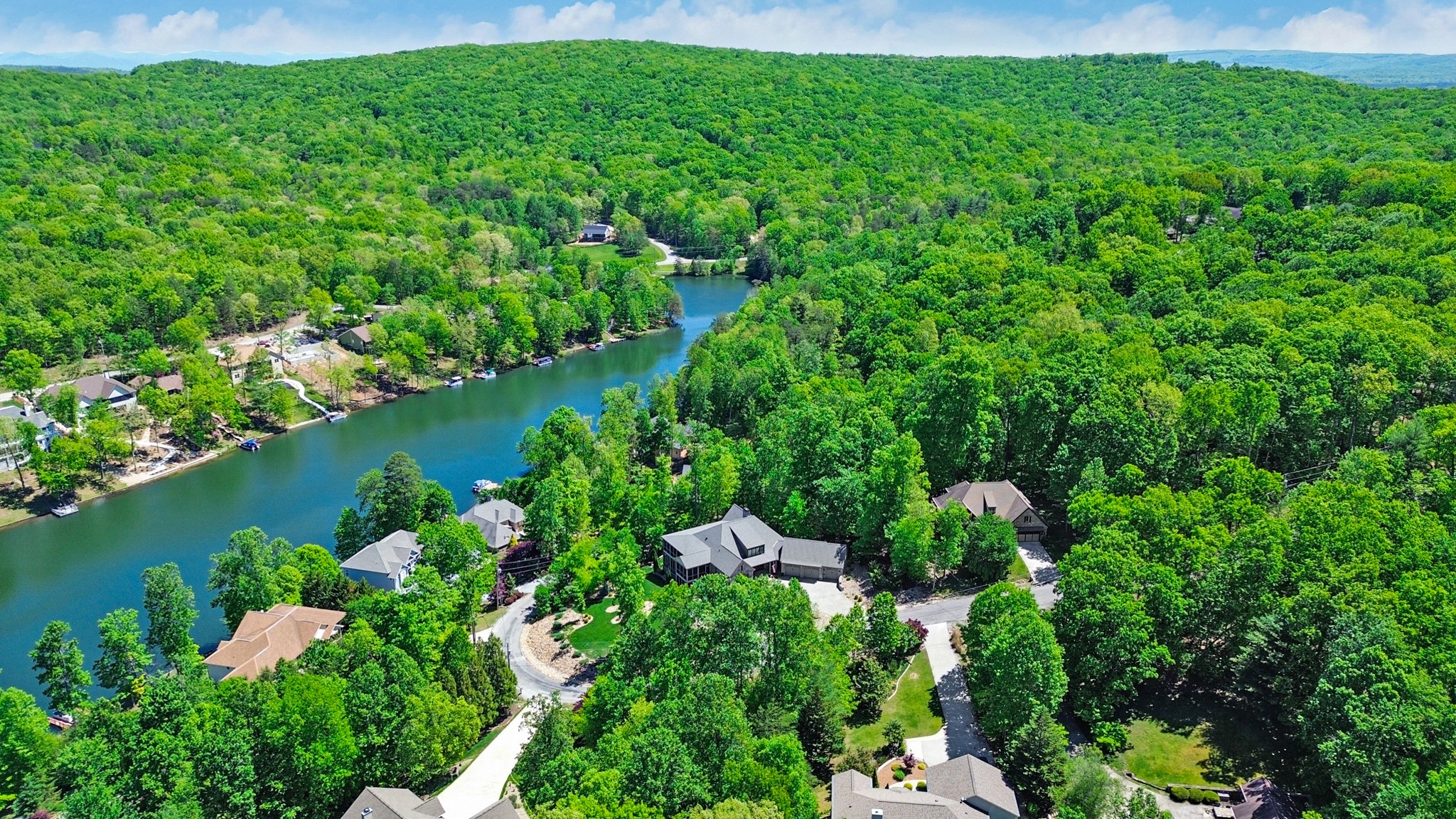 142 Pineridge Loop Crossville TN 38558
