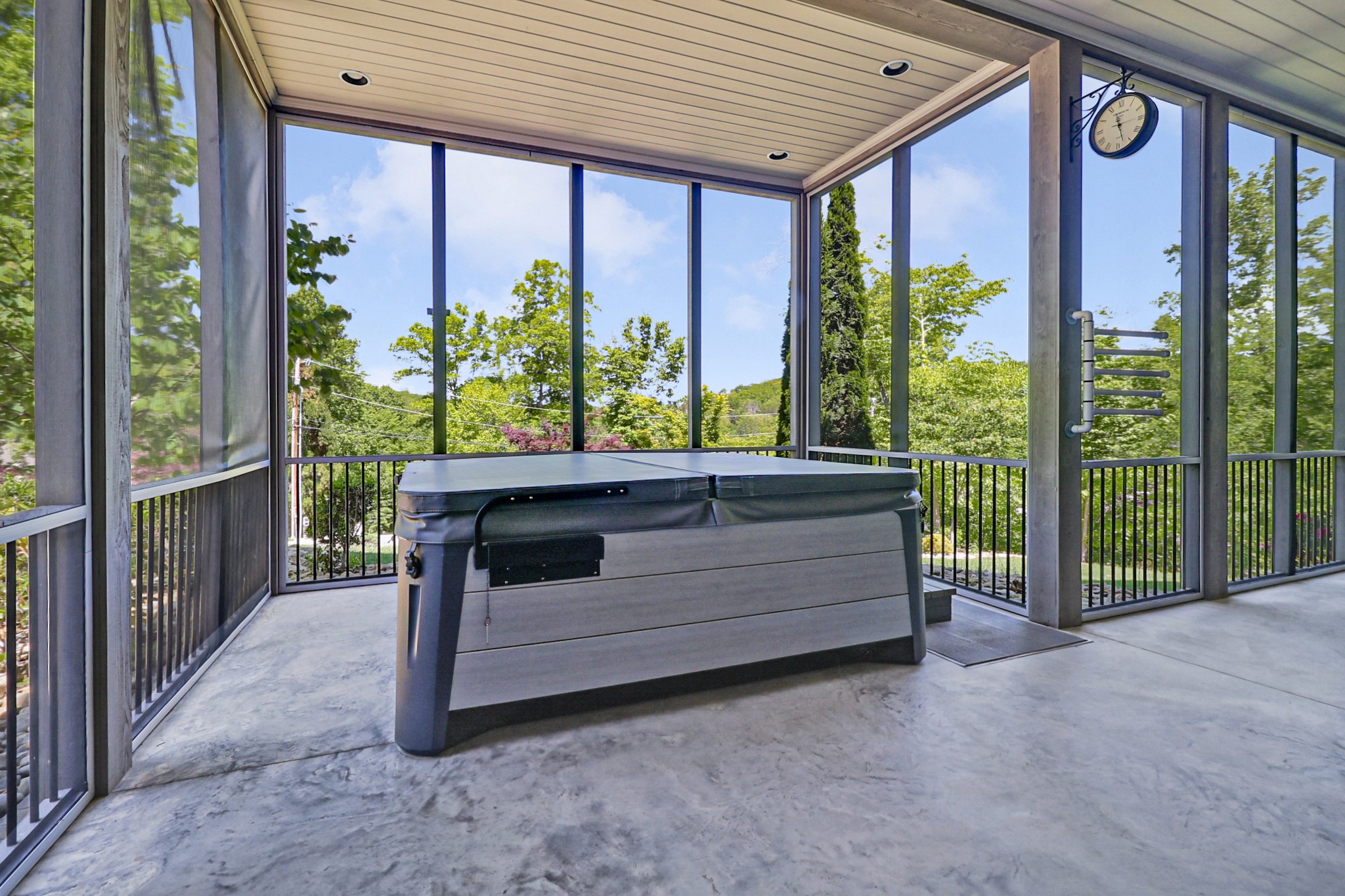 142 Pineridge Loop Crossville TN 38558