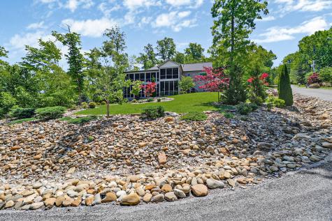 142 Pineridge Loop Crossville TN 38558