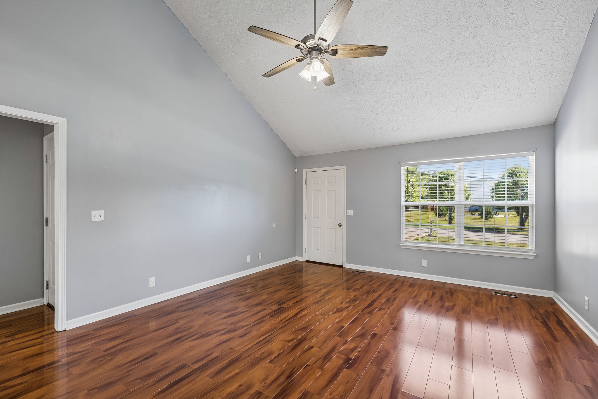 1328 Peachtree Street Murfreesboro TN 37129