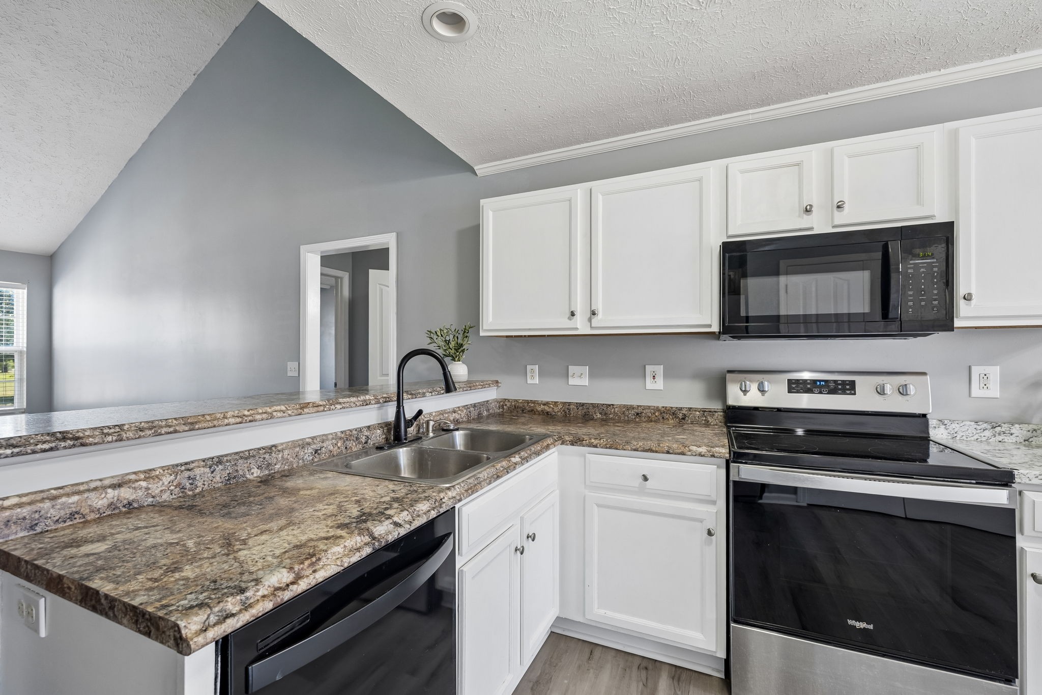1328 Peachtree Street Murfreesboro TN 37129
