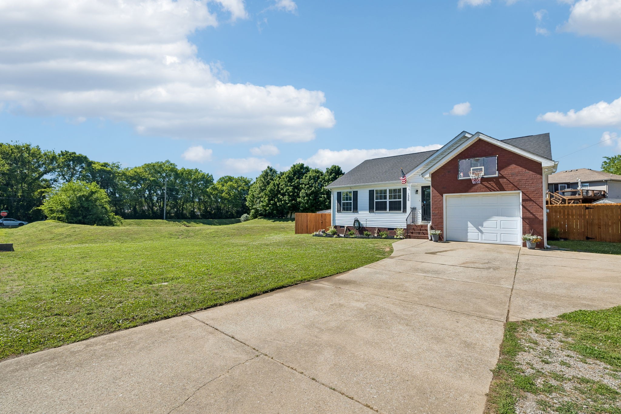 1328 Peachtree Street Murfreesboro TN 37129