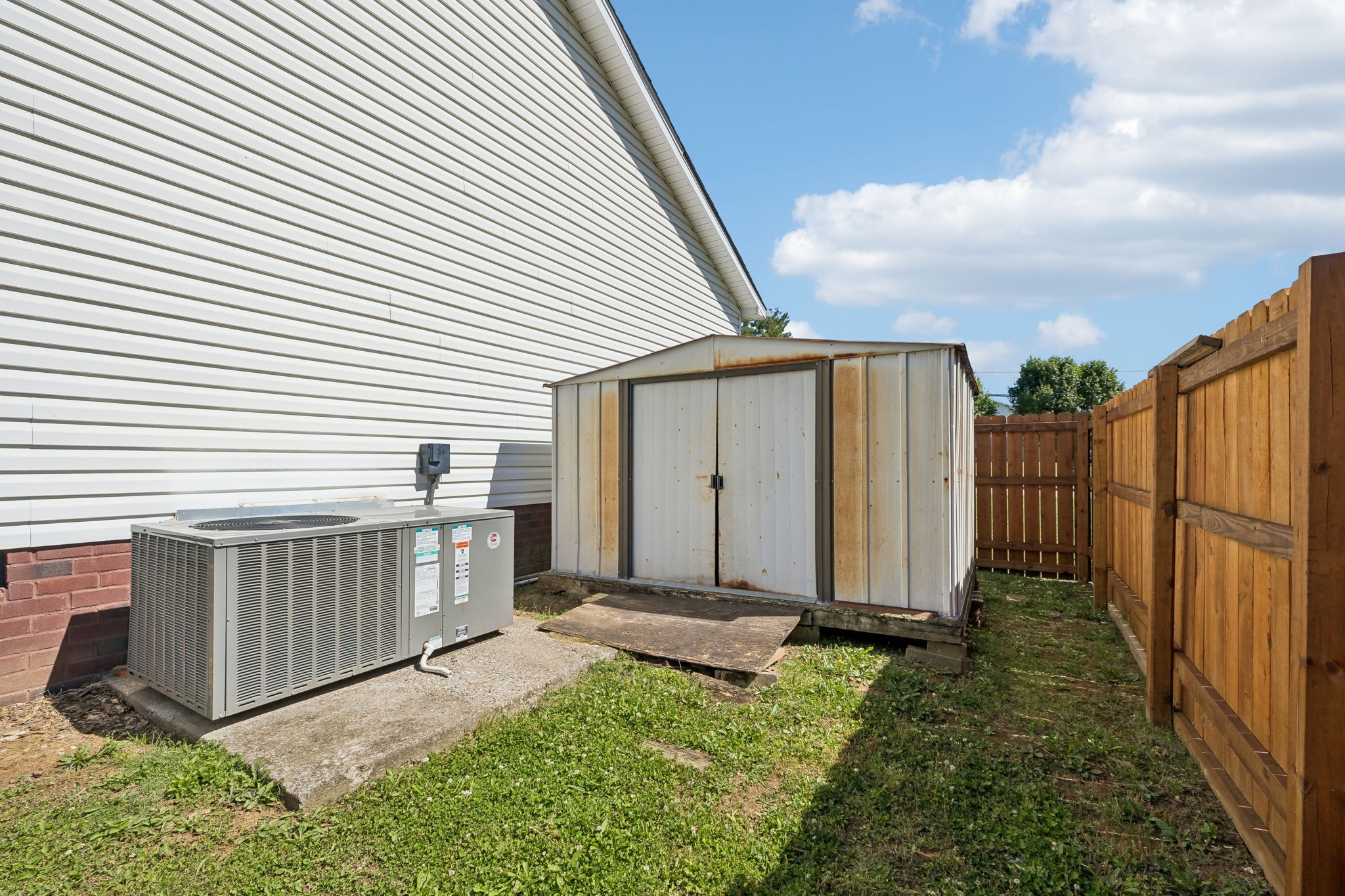 1328 Peachtree Street Murfreesboro TN 37129