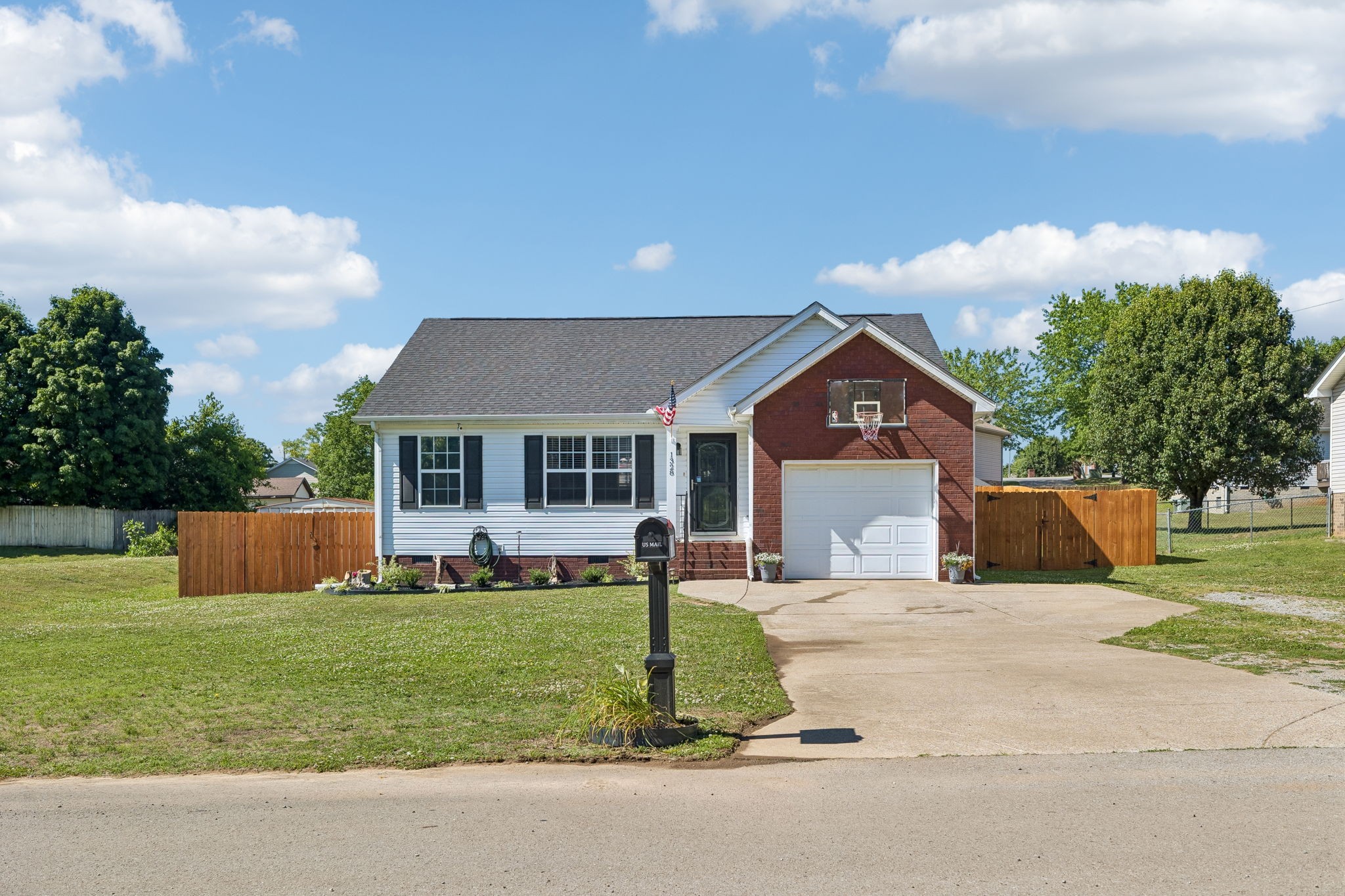 1328 Peachtree Street Murfreesboro TN 37129
