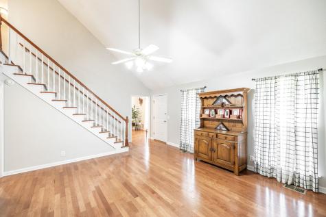 101 Victoria Ln, E Hendersonville TN 37075