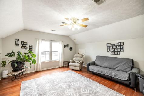 101 Victoria Ln, E Hendersonville TN 37075
