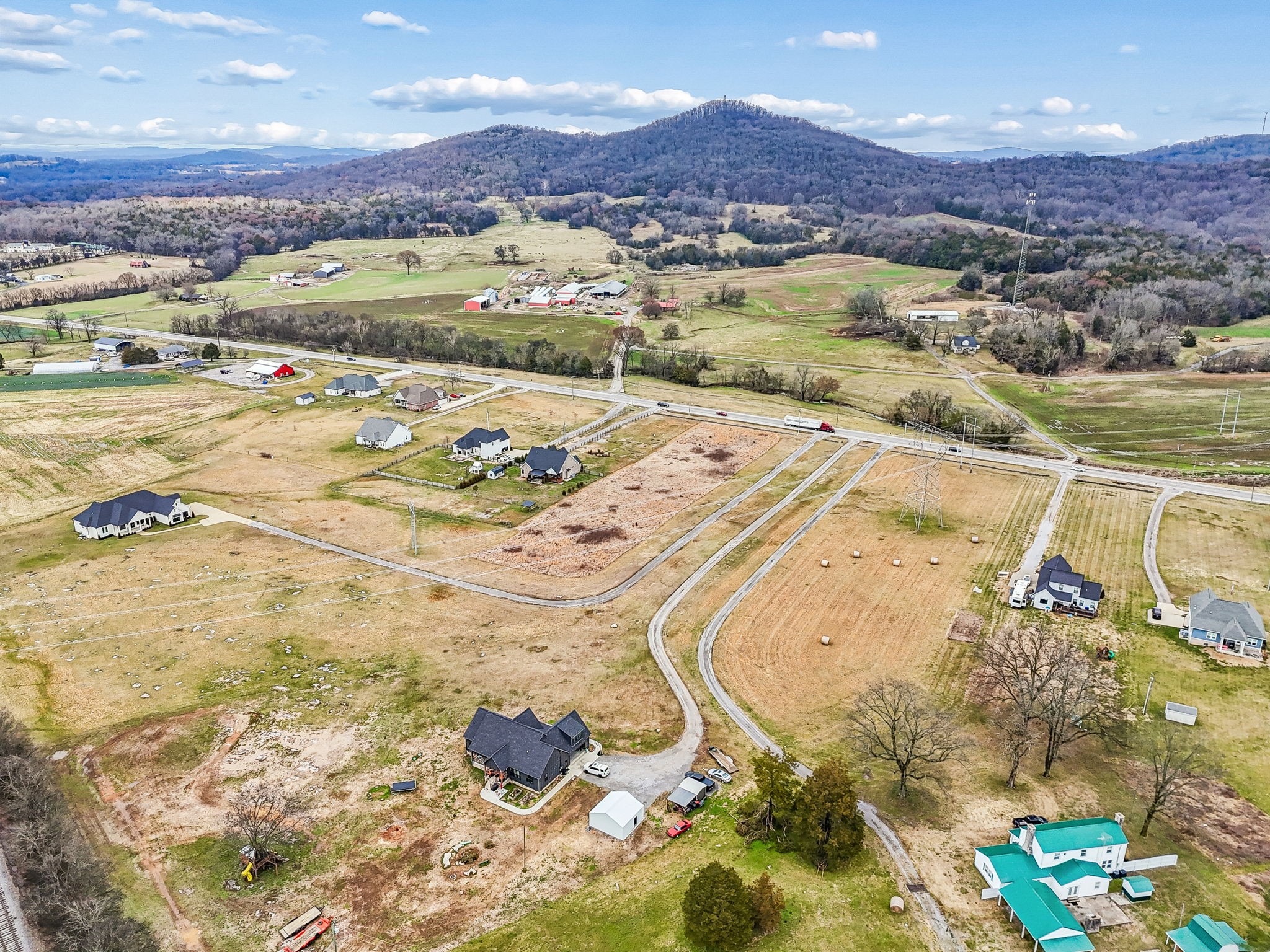 5 Sparta Pike Lebanon TN 37090