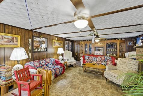 207 Center Street Portland TN 37148