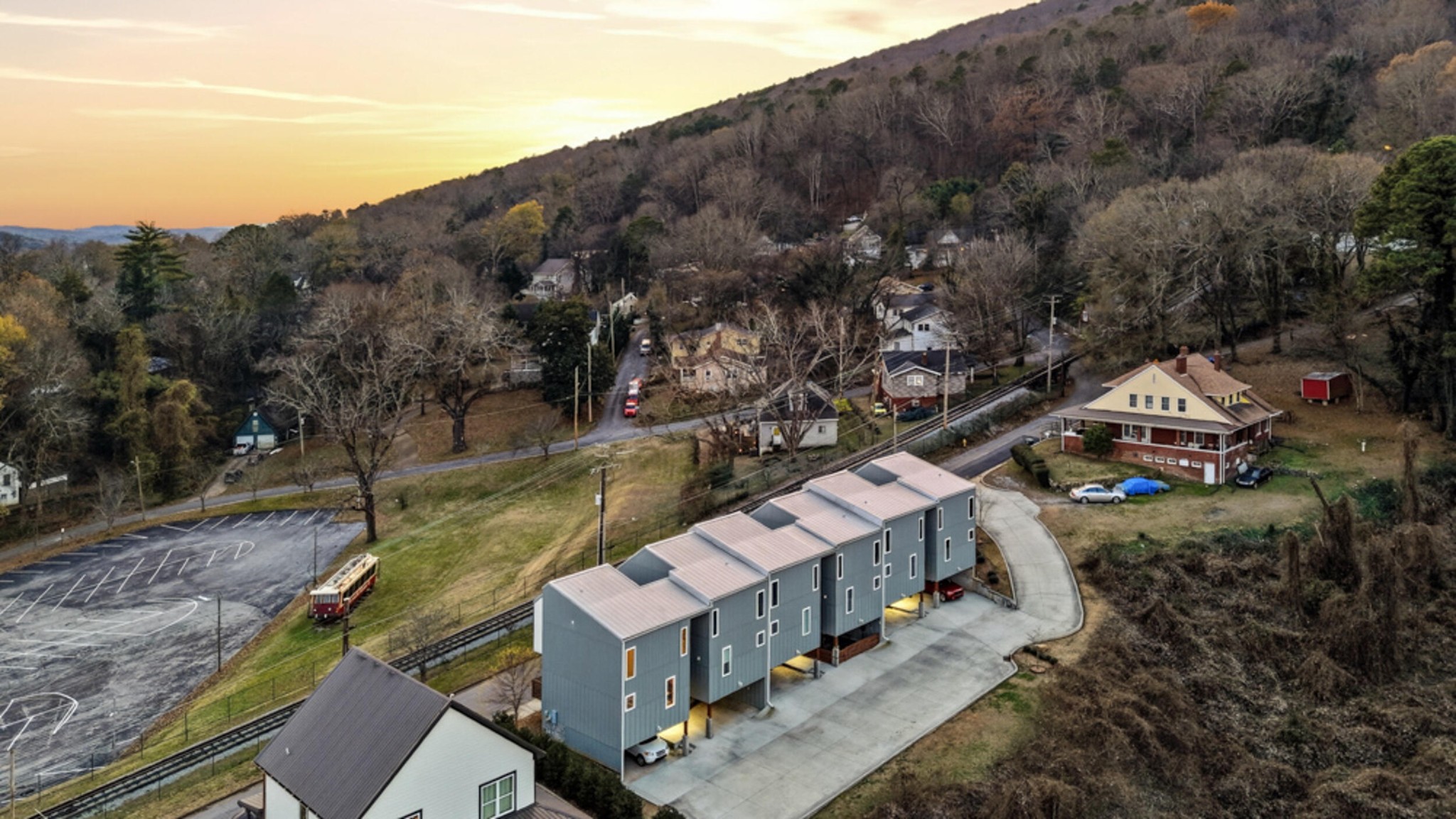 207 Old Mountain Road Chattanooga TN 37409