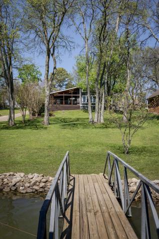 1115 Shoreside Drive Hendersonville TN 37075