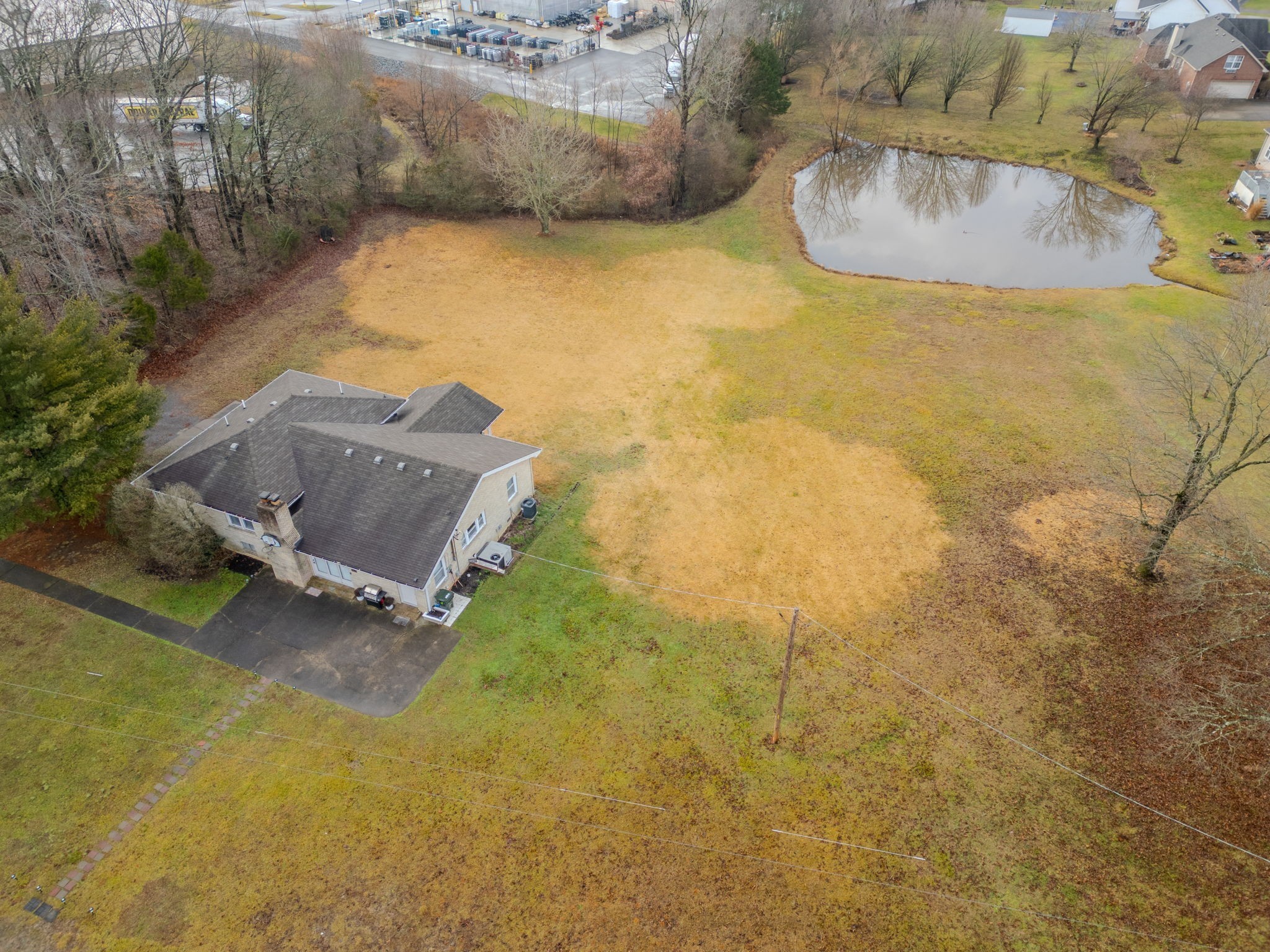 232 Raymond Hirsch Parkway White House TN 37188
