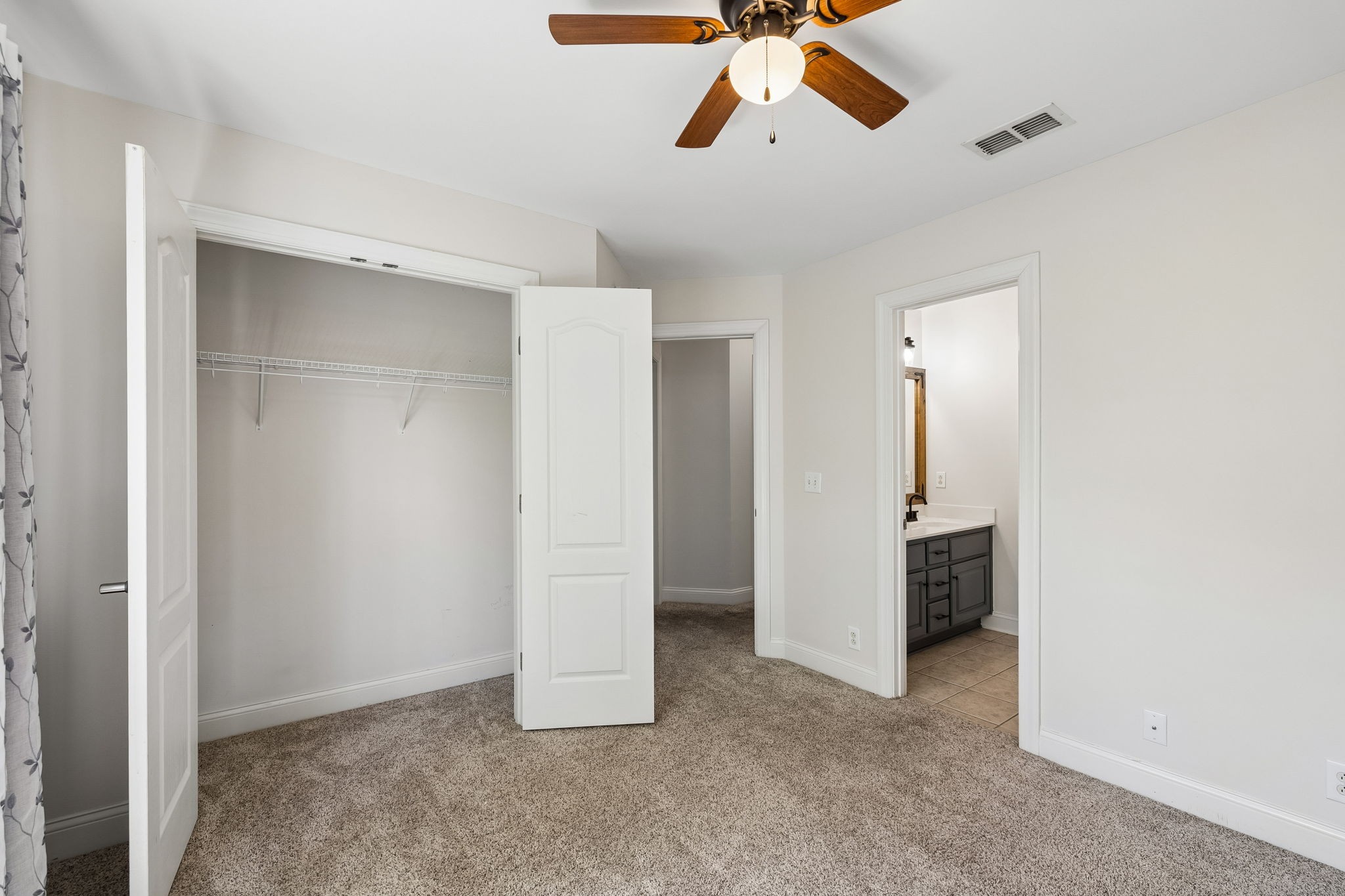5442 Saint Ives Drive Murfreesboro TN 37128