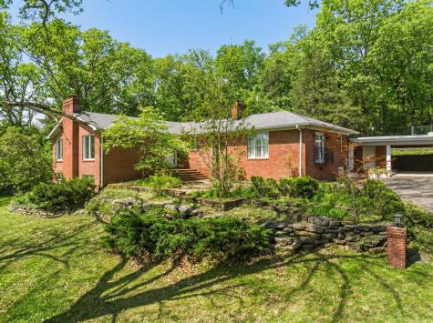 1306 Belmont Park Court Nashville TN 37215
