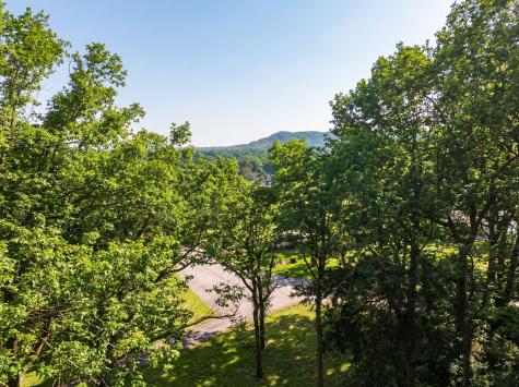 1306 Belmont Park Court Nashville TN 37215