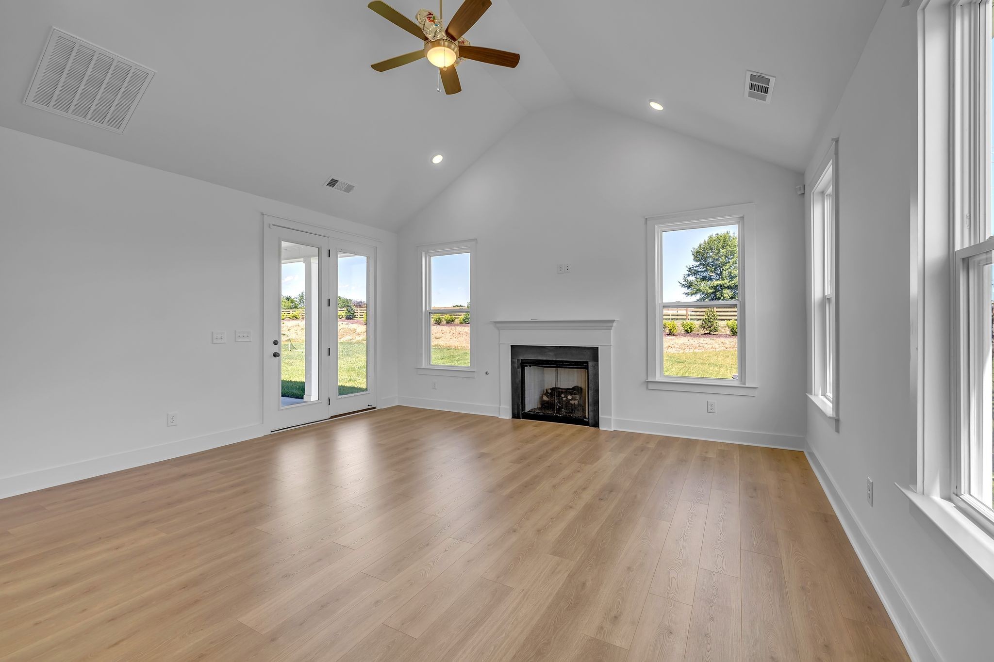 698 Conifer Drive Spring Hill TN 37174