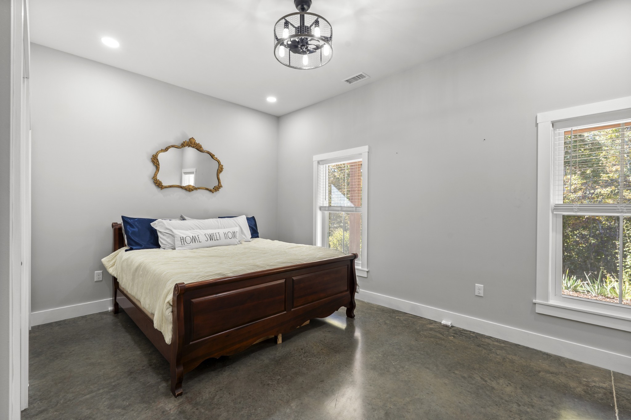 594 Highway 100 Centerville TN 37033