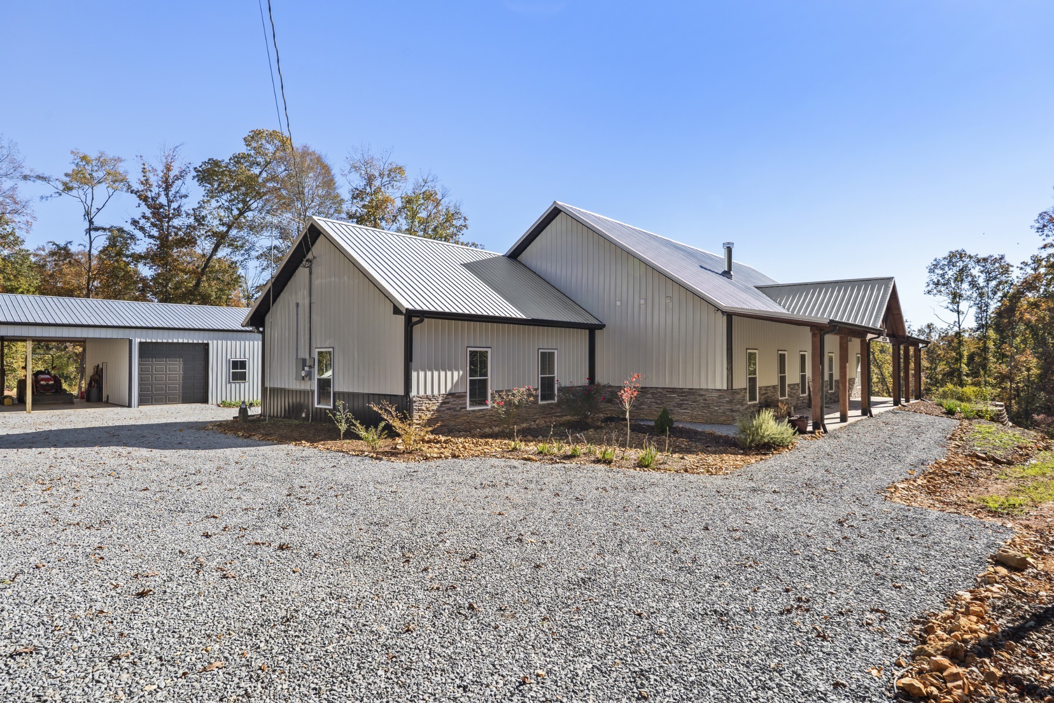 594 Highway 100 Centerville TN 37033