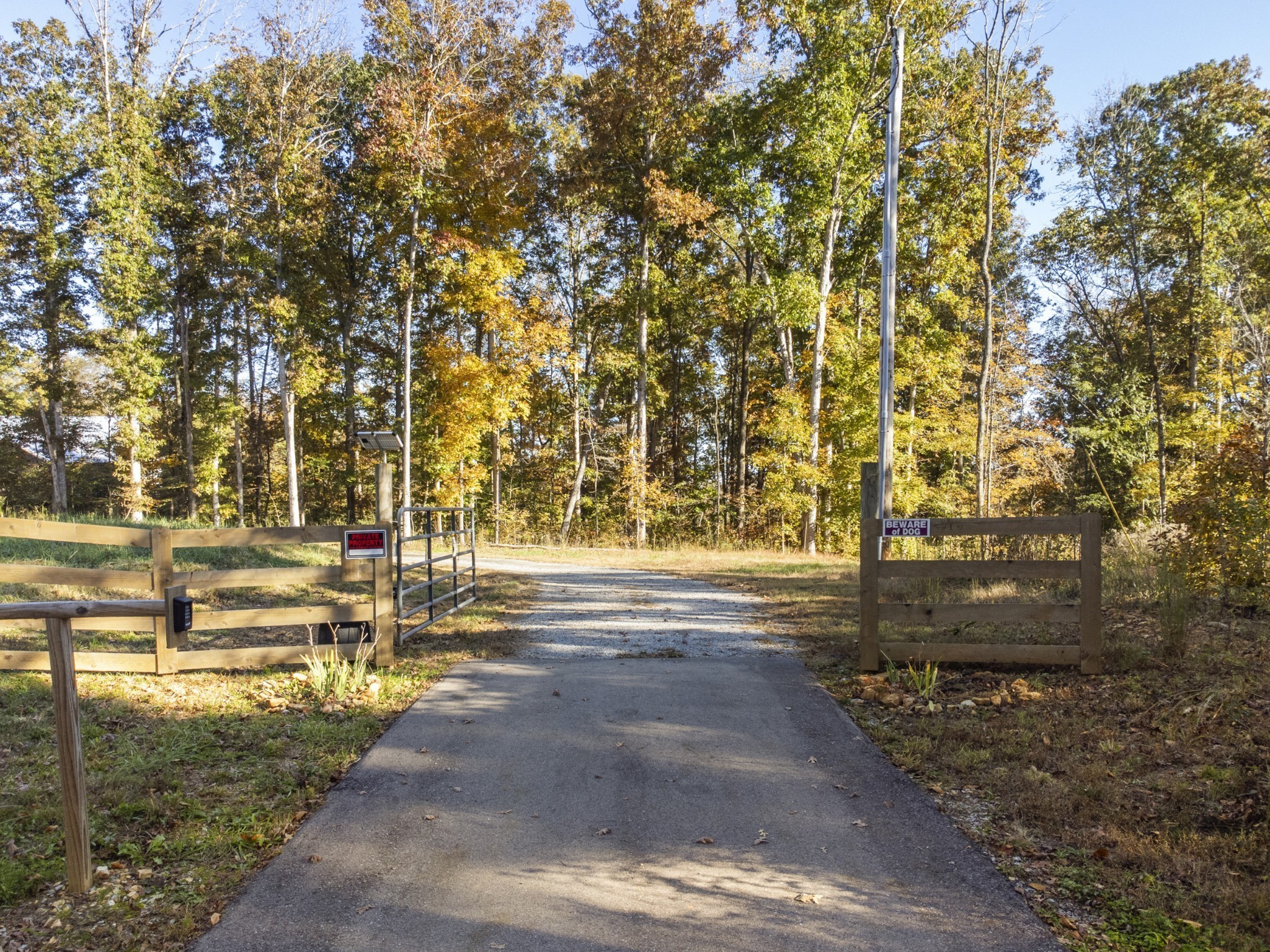 594 Highway 100 Centerville TN 37033