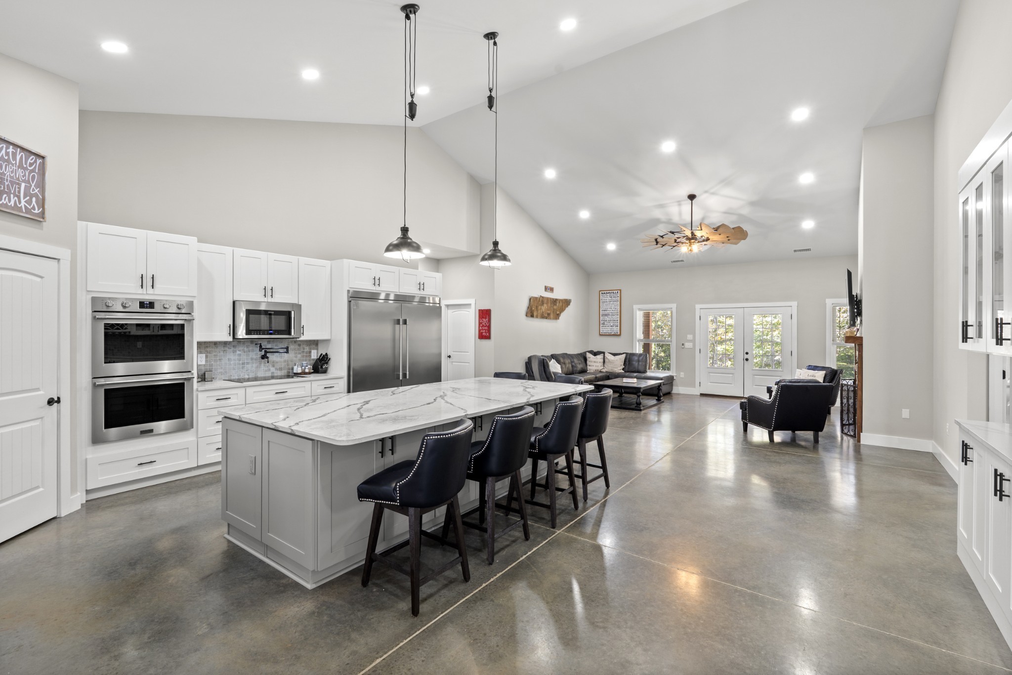 594 Highway 100 Centerville TN 37033