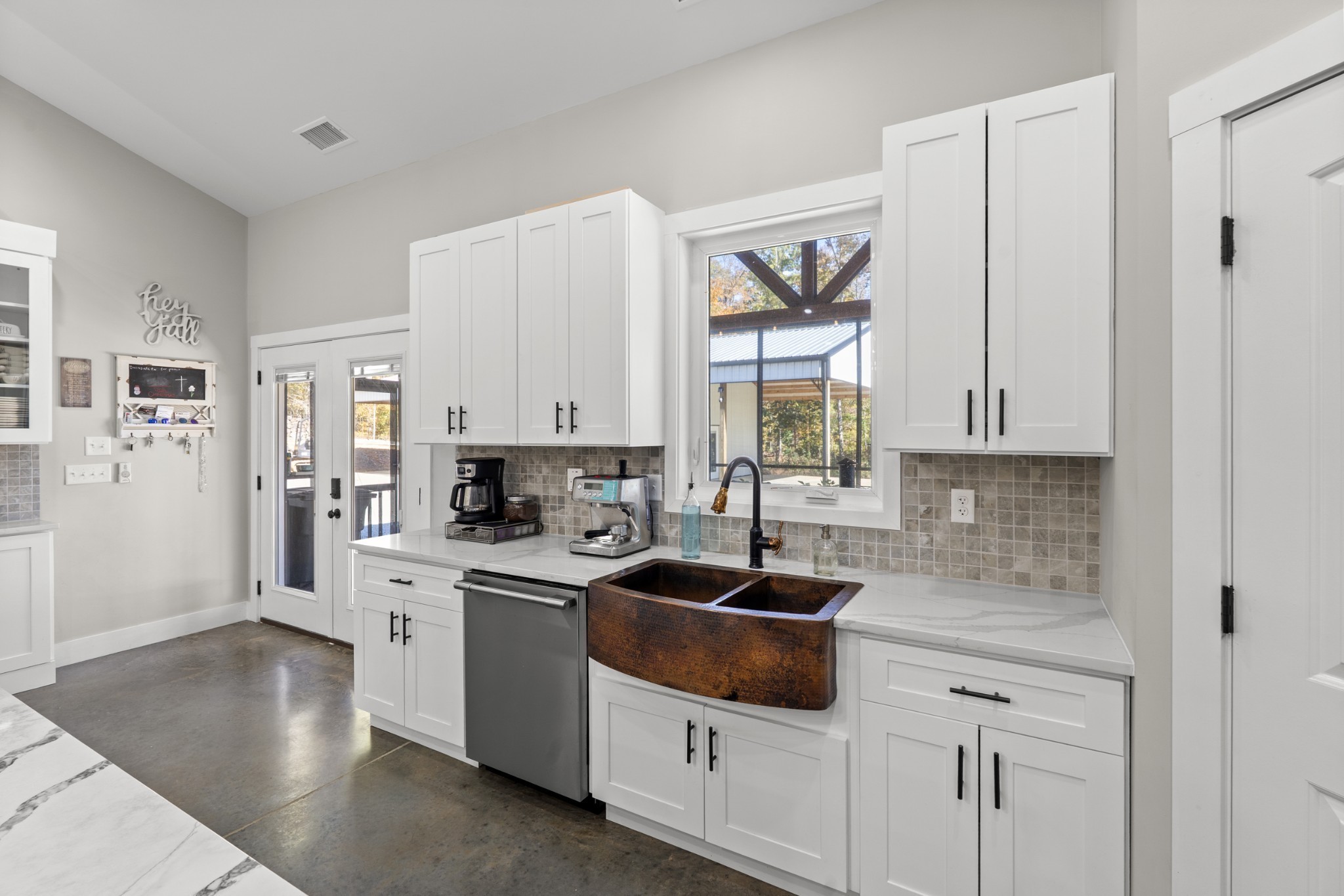594 Highway 100 Centerville TN 37033