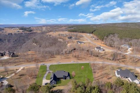 1115 River Bluffs Drive Jasper TN 37347