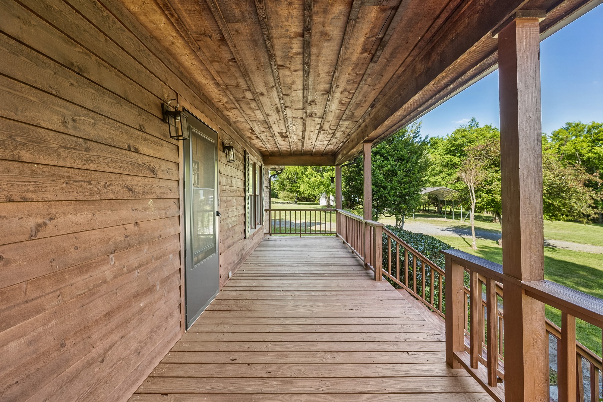 1650 Dickens Hill Road Bradyville TN 37026