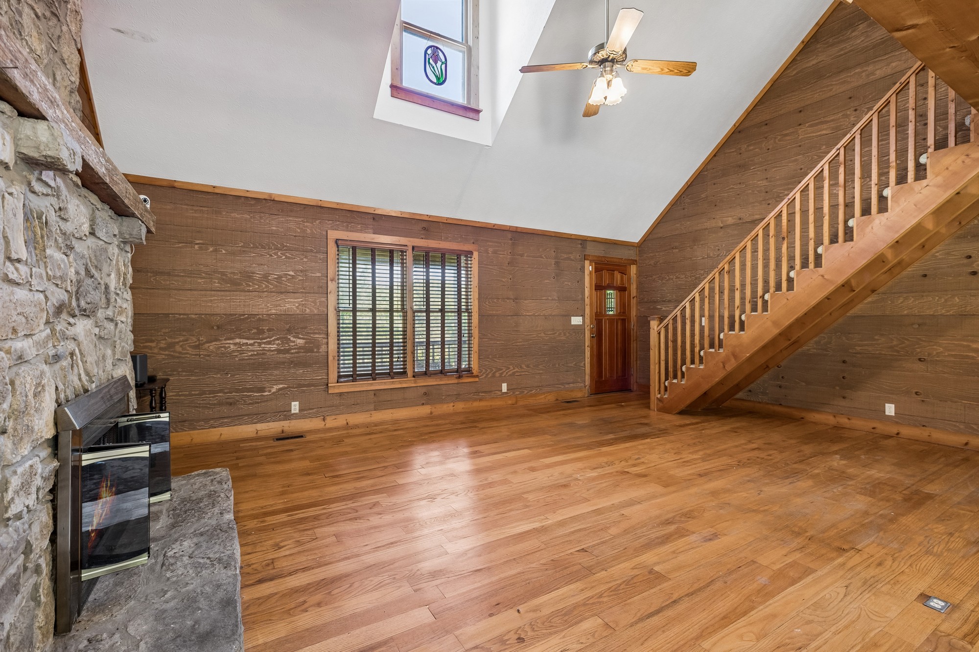 1650 Dickens Hill Road Bradyville TN 37026