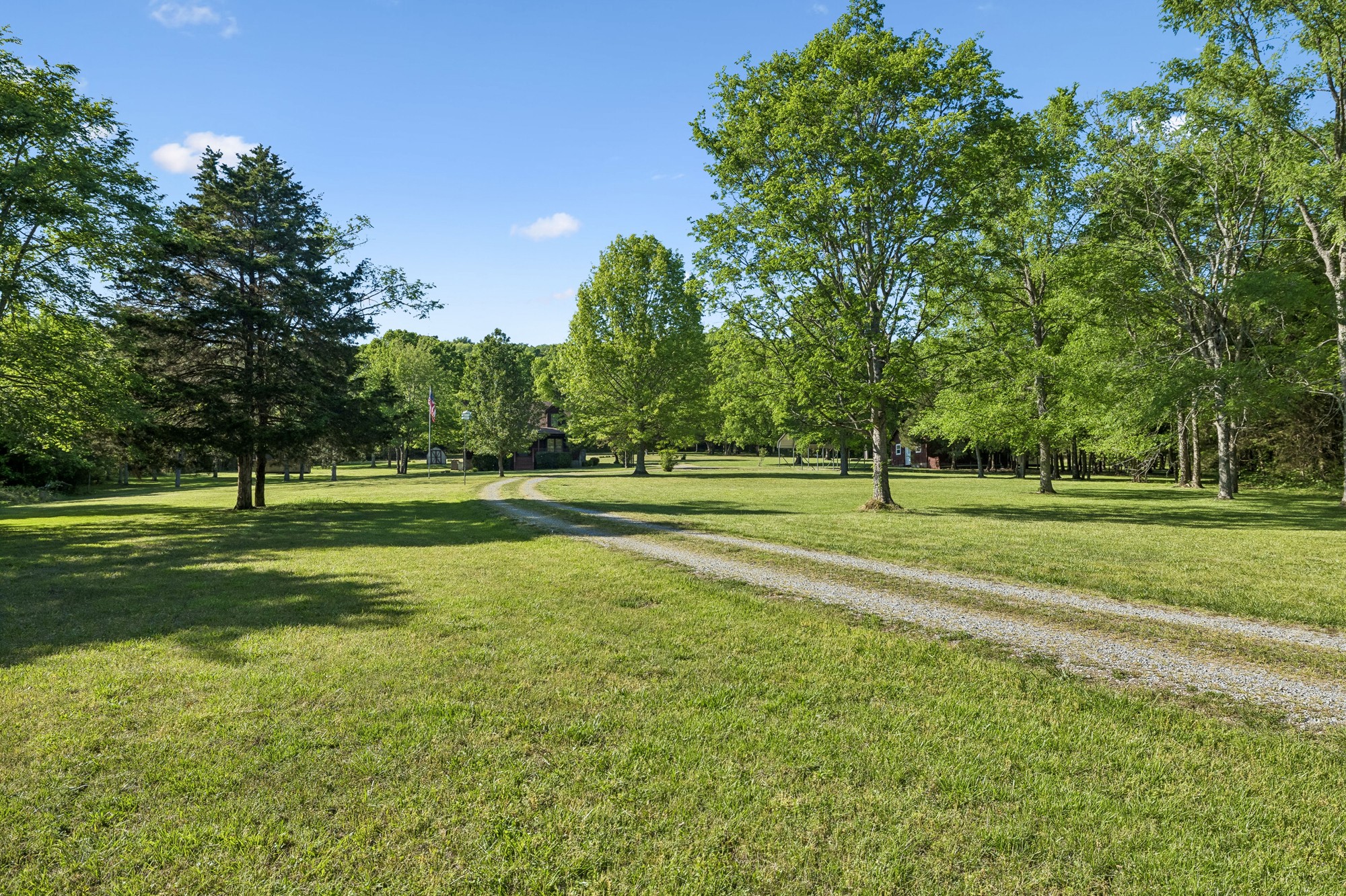 1650 Dickens Hill Road Bradyville TN 37026