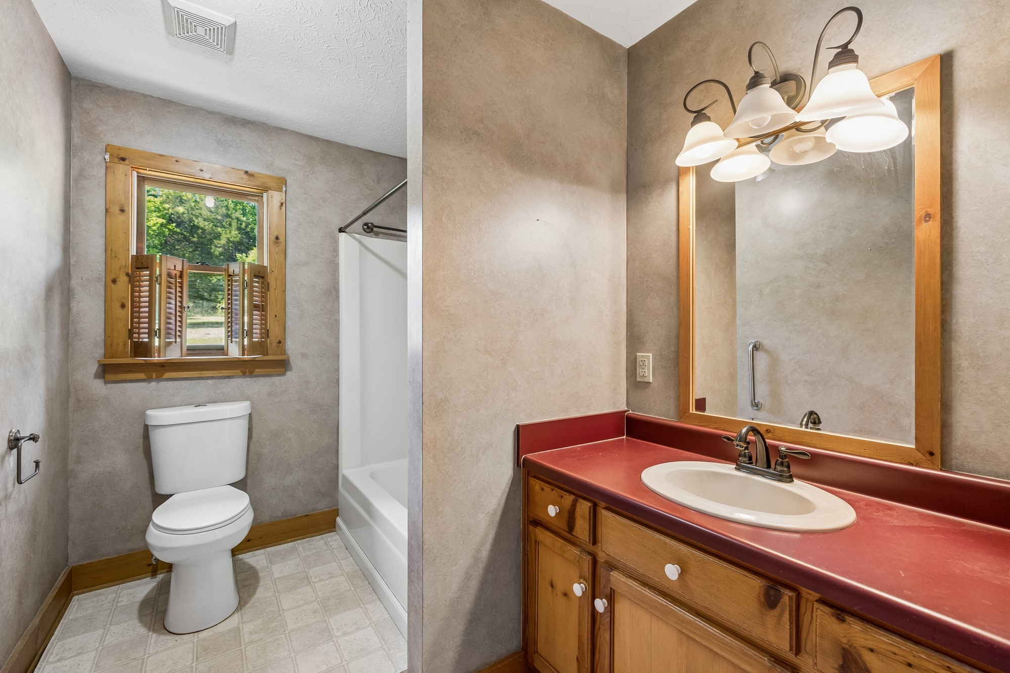 1650 Dickens Hill Road Bradyville TN 37026