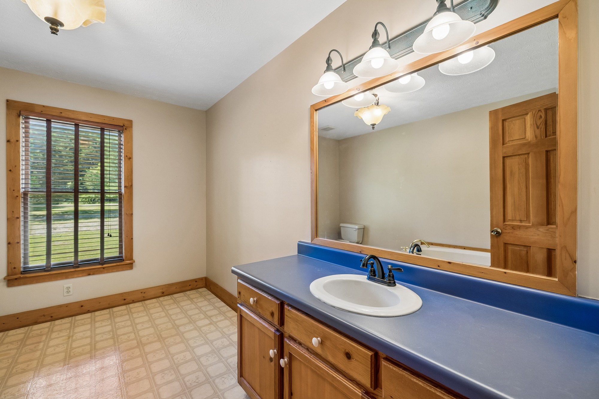 1650 Dickens Hill Road Bradyville TN 37026