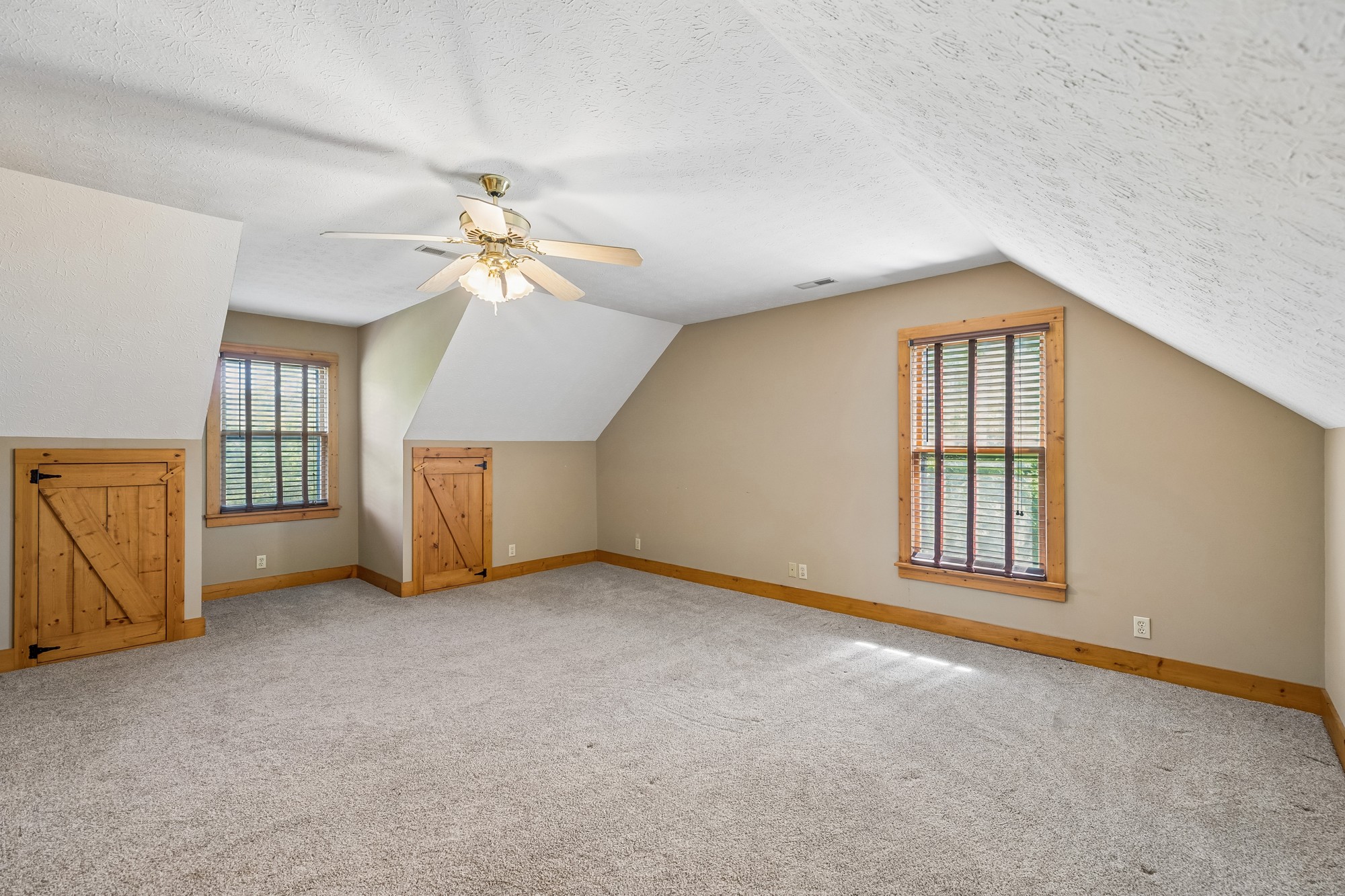 1650 Dickens Hill Road Bradyville TN 37026