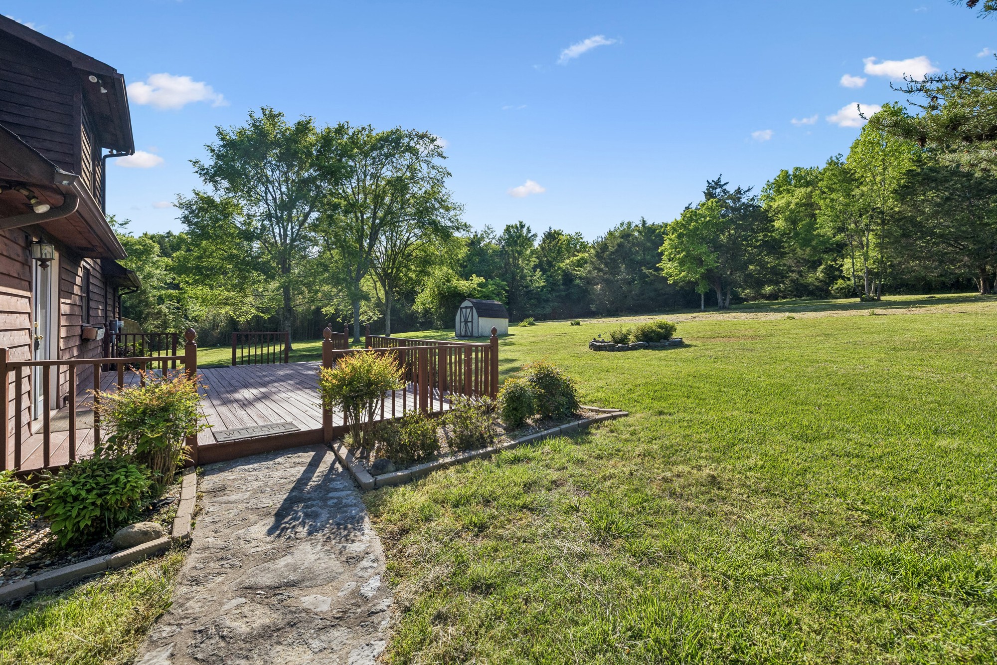 1650 Dickens Hill Road Bradyville TN 37026