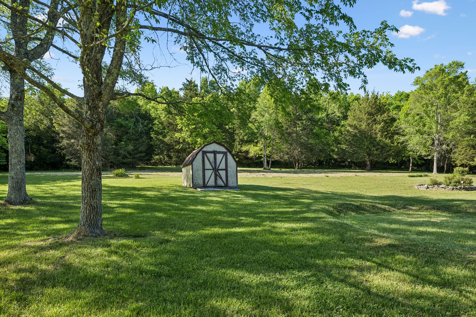1650 Dickens Hill Road Bradyville TN 37026