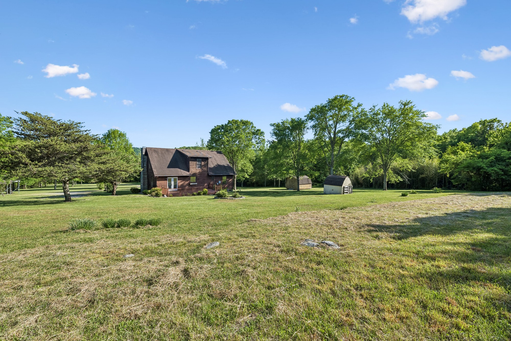 1650 Dickens Hill Road Bradyville TN 37026
