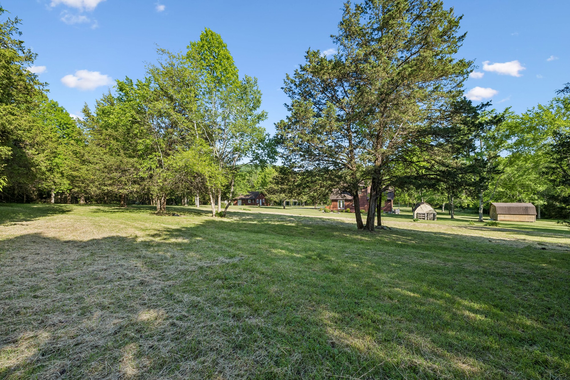 1650 Dickens Hill Road Bradyville TN 37026
