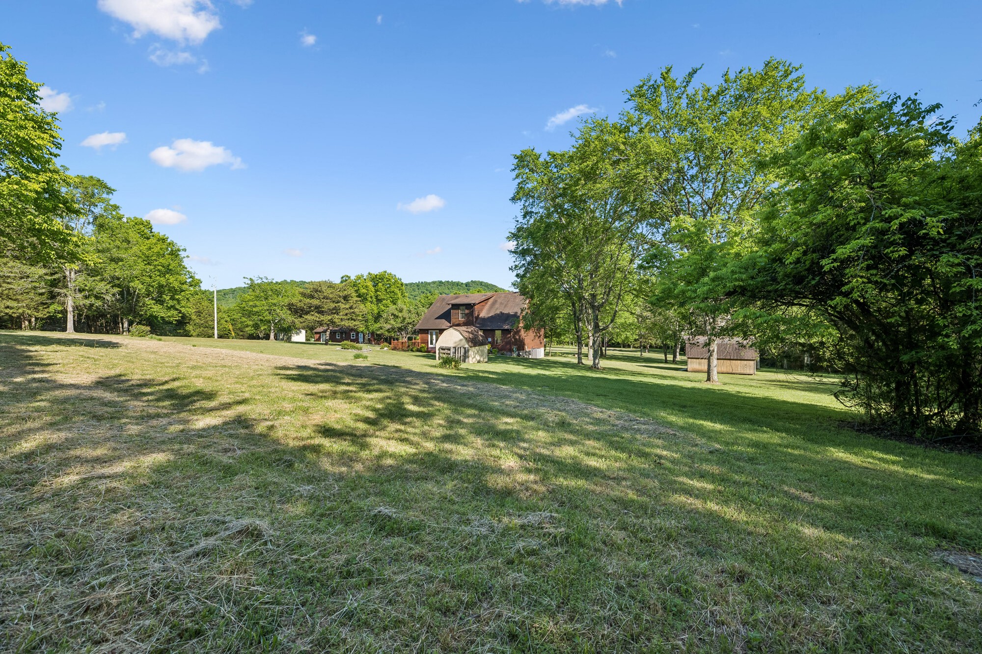 1650 Dickens Hill Road Bradyville TN 37026