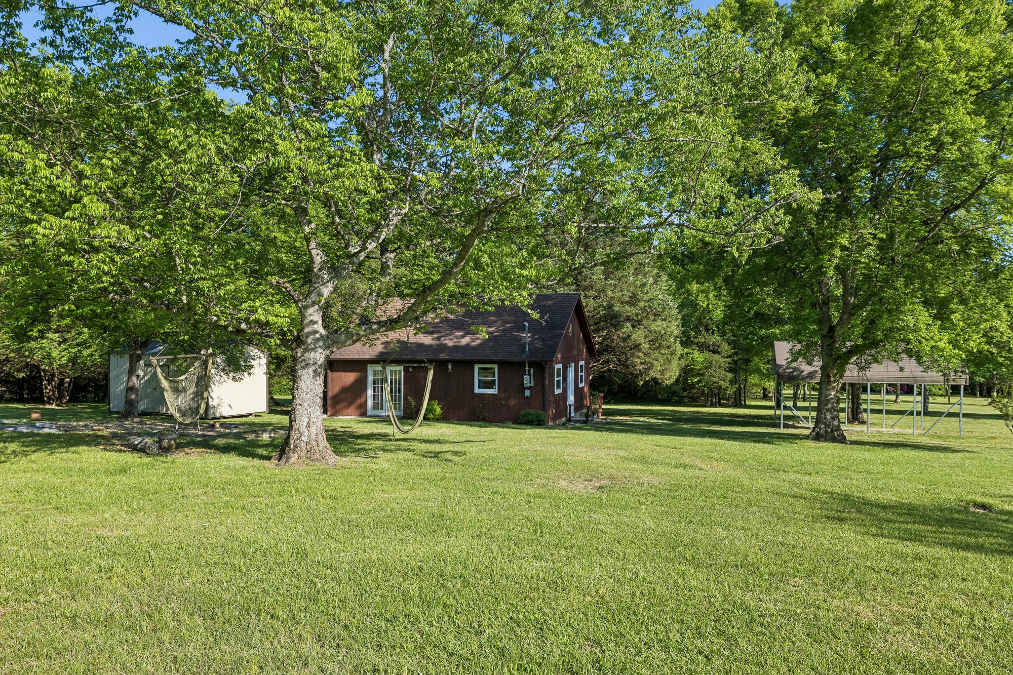 1650 Dickens Hill Road Bradyville TN 37026