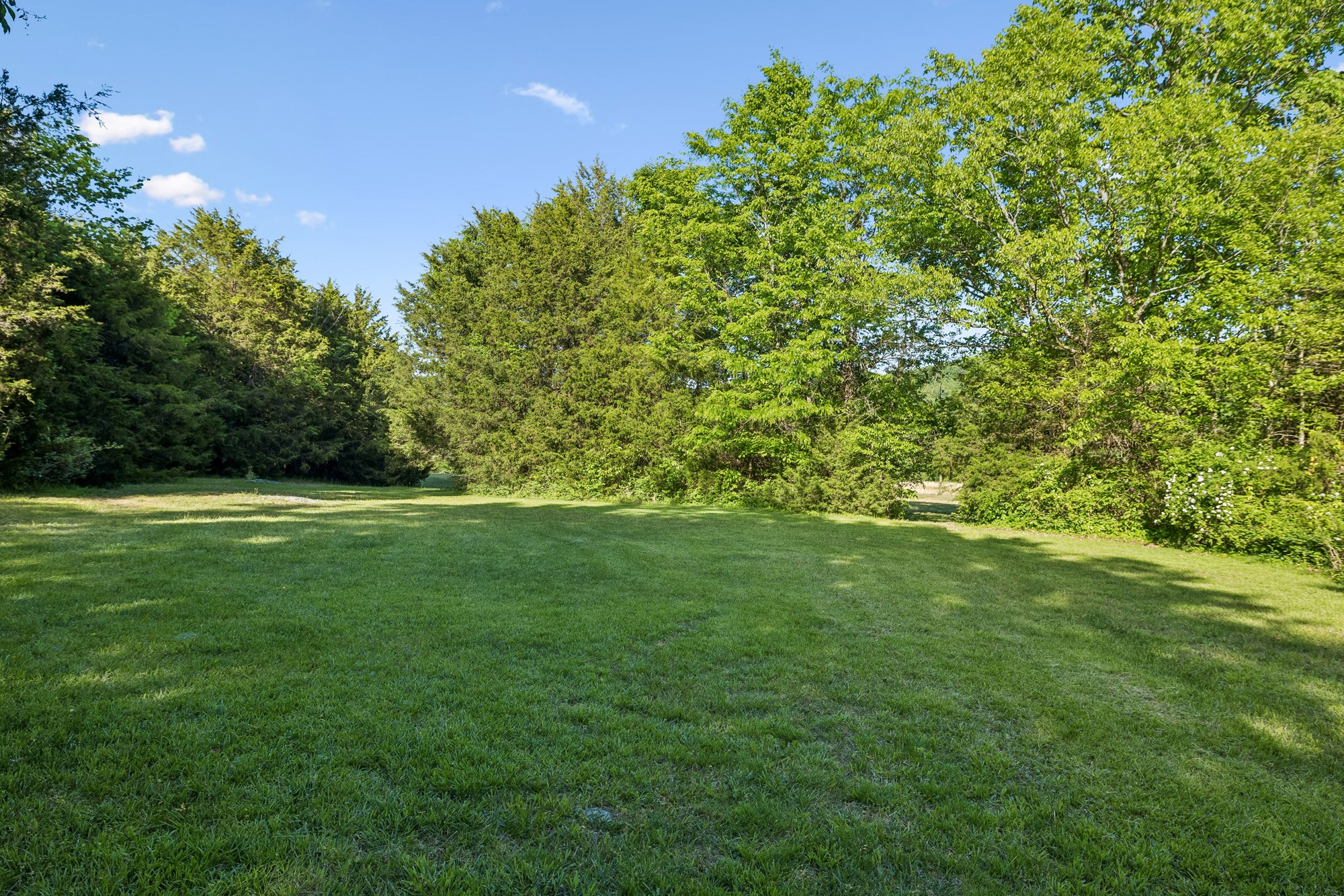 1650 Dickens Hill Road Bradyville TN 37026